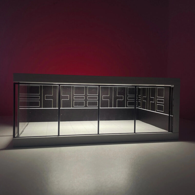 Hot Showroom - Image 2